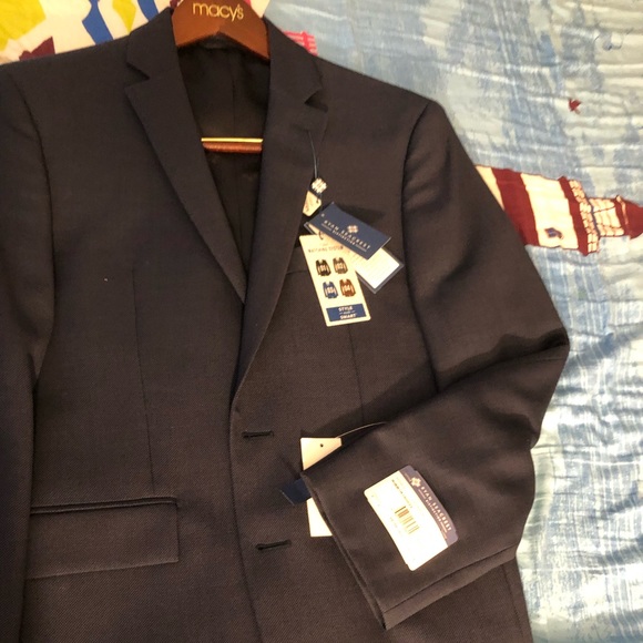 Navy blue suit - Picture 5 of 6